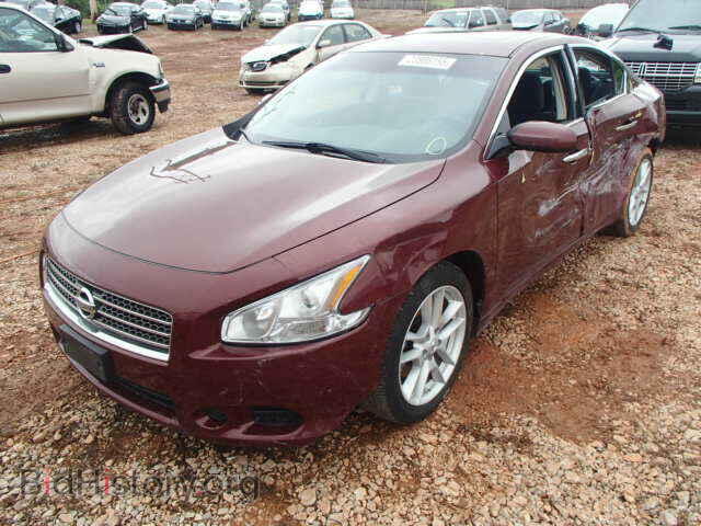 2011 NISSAN MAXIMA - VIN: 1N4AA5AP8BC807917 - Фото 2