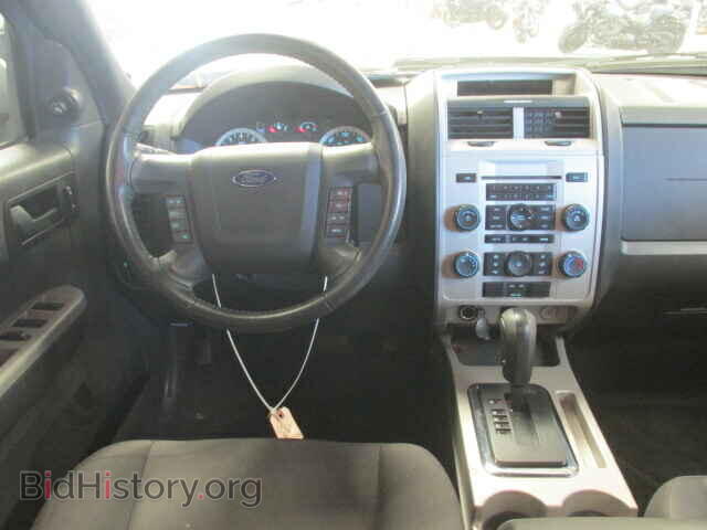 2011 FORD ESCAPE - VIN: 1FMCU9D77BKC11678 - Photo 9