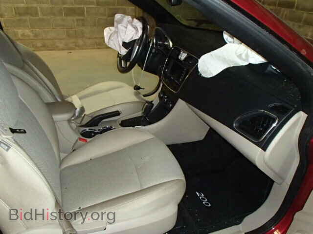 2011 CHRYSLER 200 - VIN: 1C3BC2EG1BN568348 - Фото 5