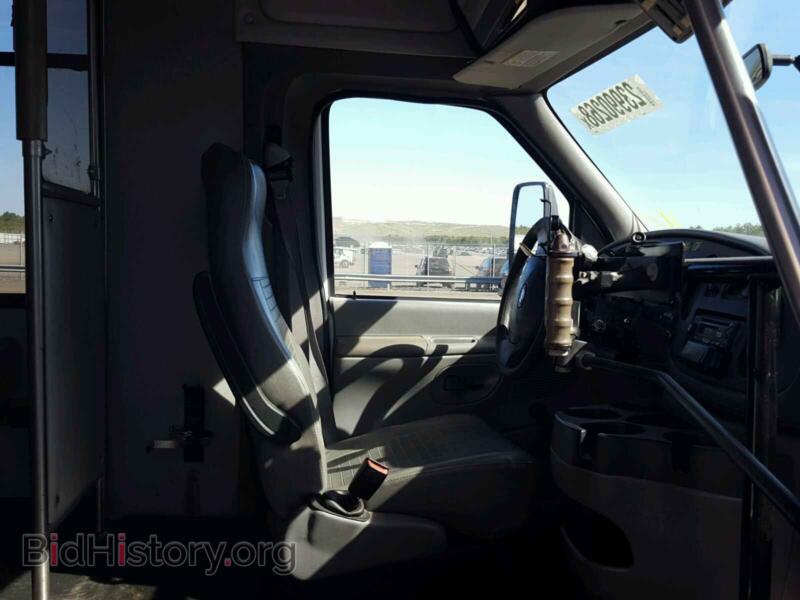 2007 Ford ECONOLINE (VIN 1FDWE35L47DB13660) — фото 5 из 10