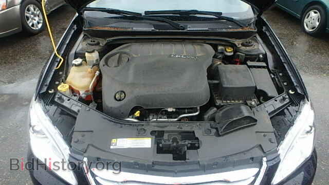 2012 CHRYSLER 200 - VIN: 1C3CCBBG8CN298433 - Фото 7