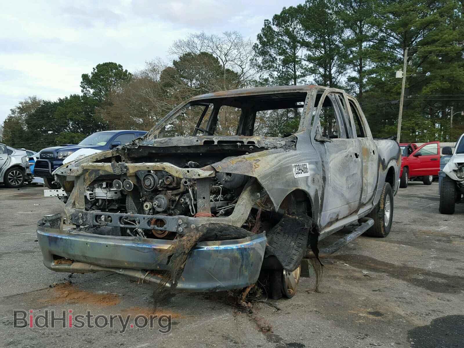 2010 DODGE RAM 1500 - VIN: 1D7RB1CPXAS245058 - Фото 2