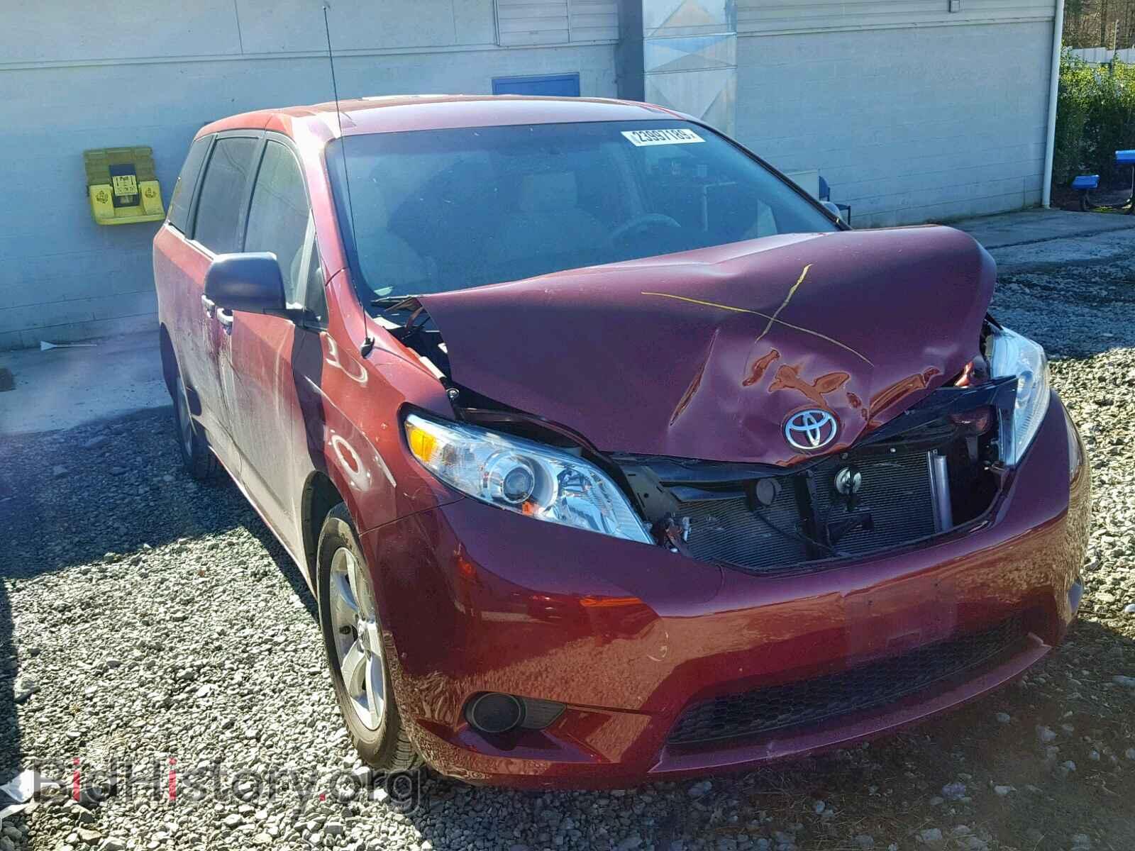 Photo 5TDKA3DC2BS003204 - TOYOTA SIENNA BAS 2011