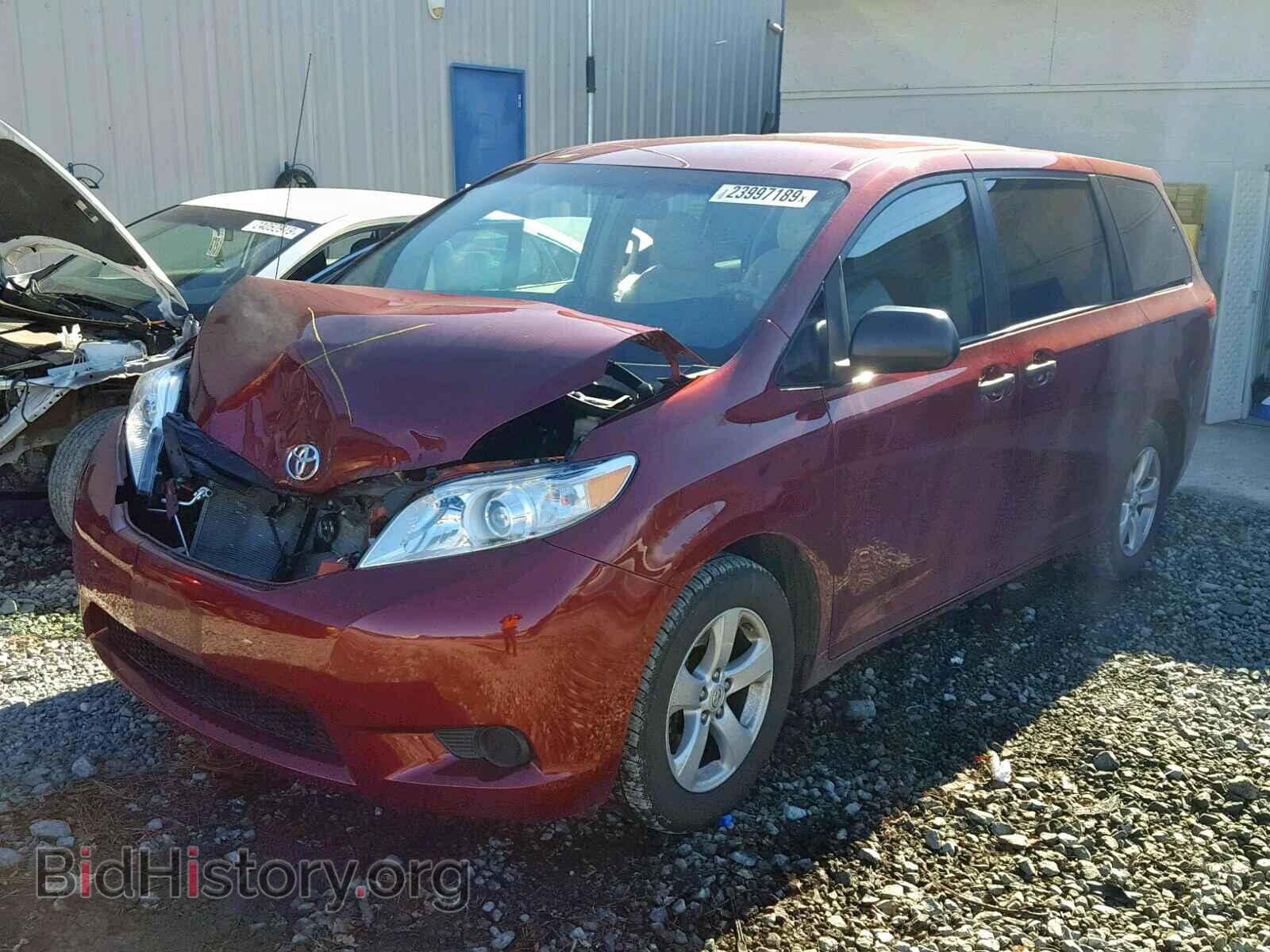 2011 TOYOTA SIENNA BAS - VIN: 5TDKA3DC2BS003204 - Фото 2