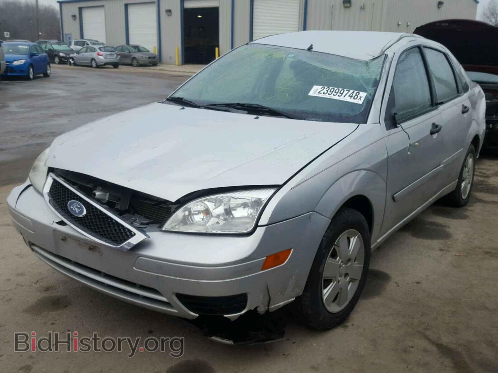 2007 FORD FOCUS - VIN: 1FAHP34N97W243888 - Фото 2
