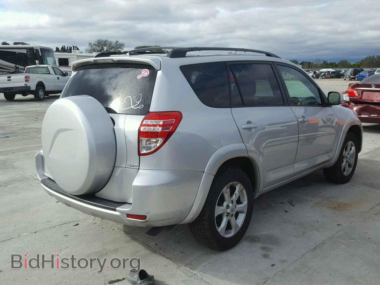 2011 TOYOTA RAV4 - VIN: 2T3DF4DV3BW153046 - Фото 4