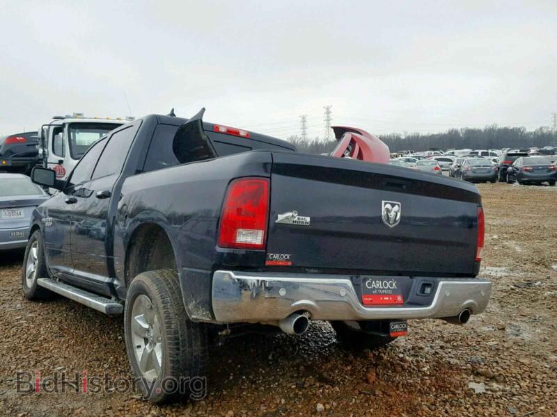 2018 RAM 1500 SLT (VIN 1C6RR6LTXJS266399) — фото 3 из 10
