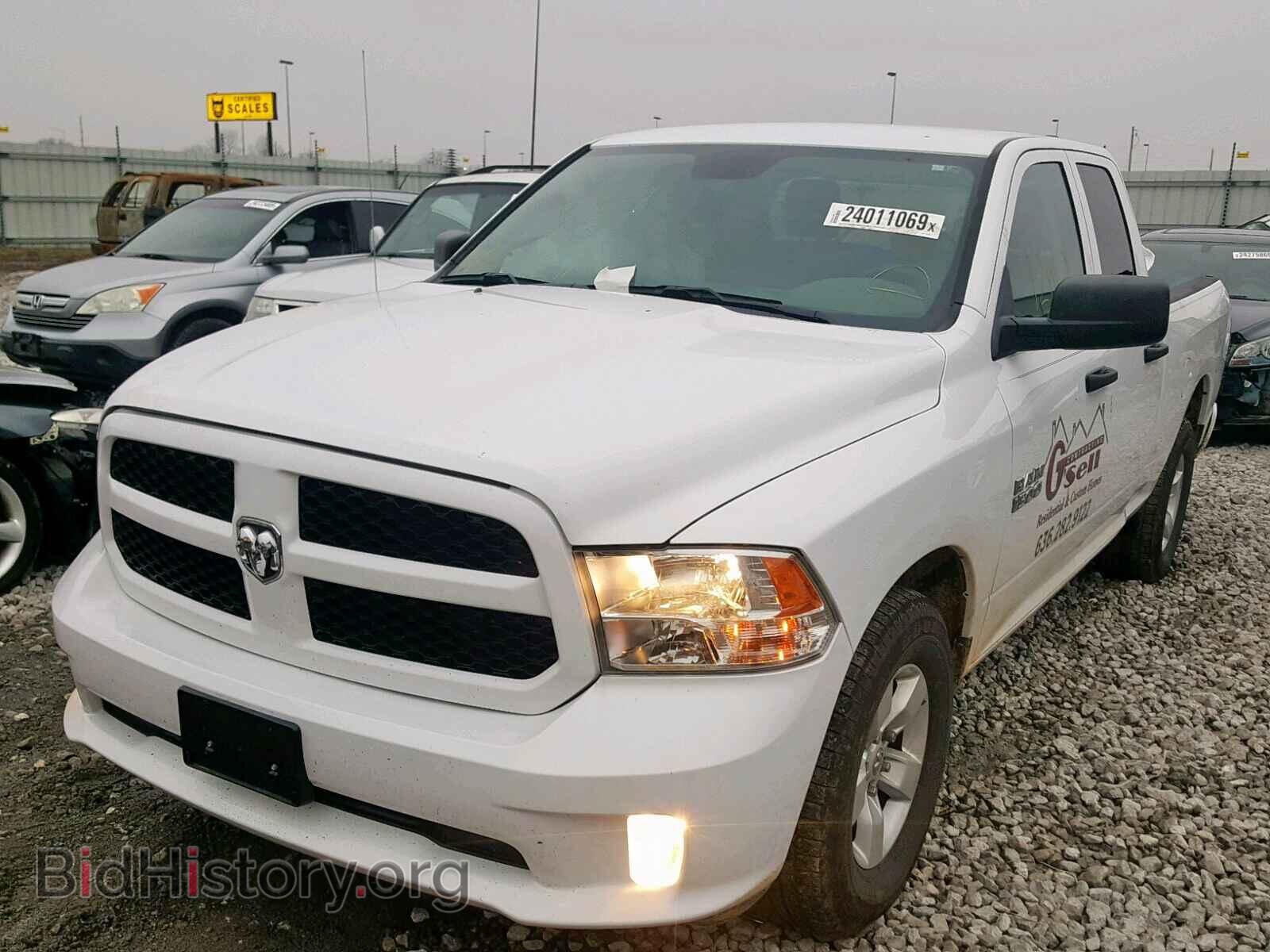 2018 RAM 1500 ST - VIN: 1C6RR6FG0JS211331 - Фото 2