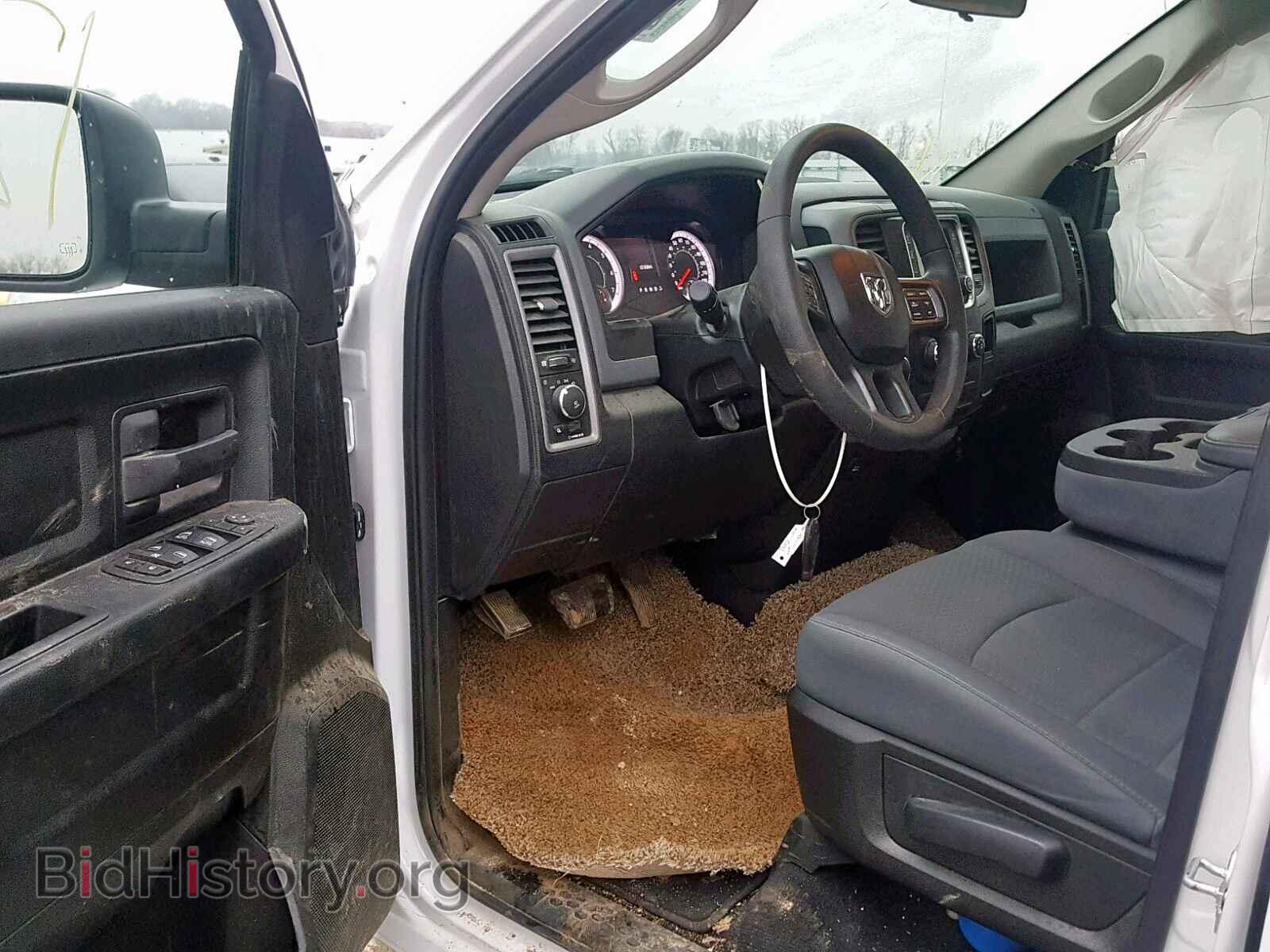 2018 RAM 1500 ST - VIN: 1C6RR6FG0JS211331 - Фото 5