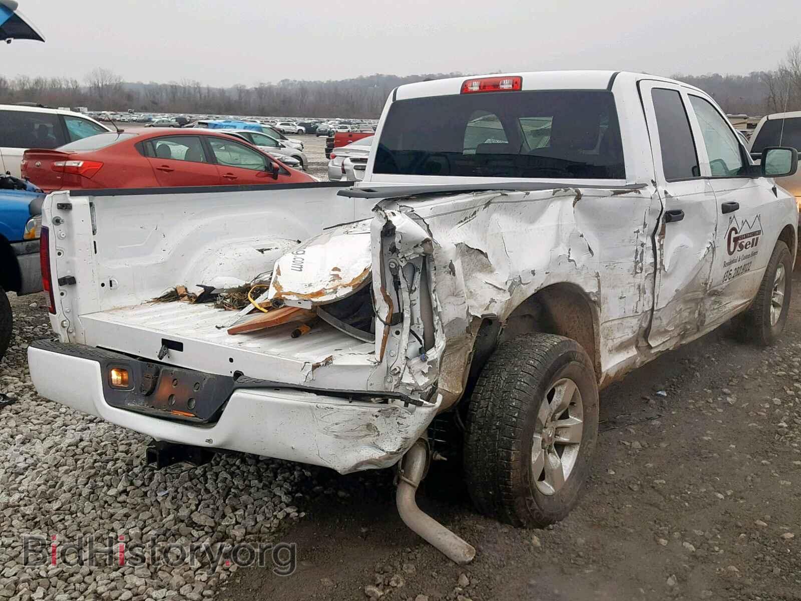 2018 RAM 1500 ST - VIN: 1C6RR6FG0JS211331 - Фото 9