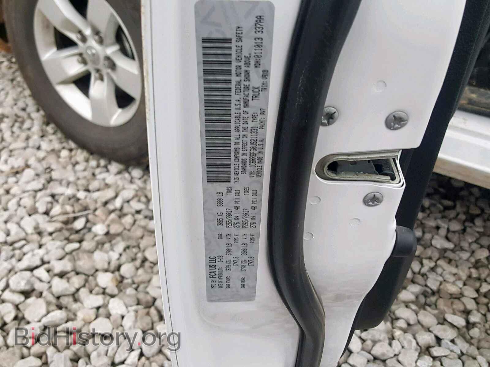 2018 RAM 1500 ST - VIN: 1C6RR6FG0JS211331 - Фото 10