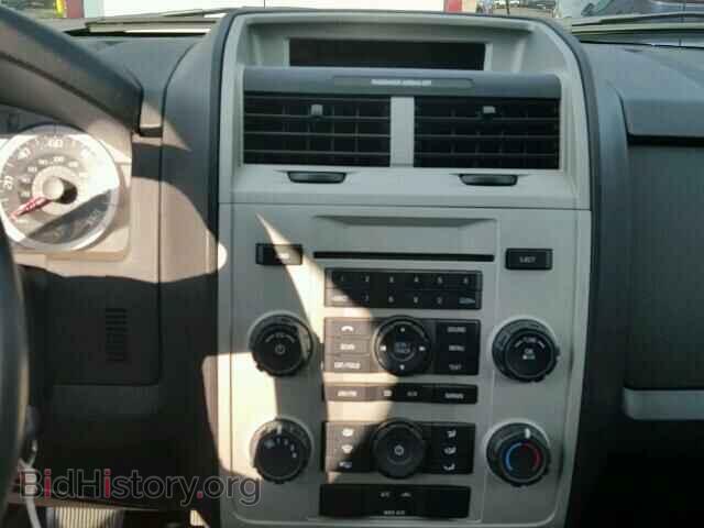2011 FORD ESCAPE - VIN: 1FMCU0D73BKA49219 - Фото 9