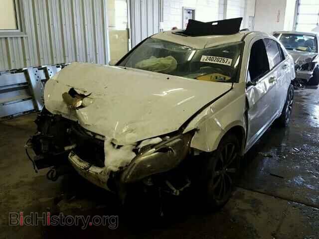 2013 CHRYSLER 200 - VIN: 1C3CCBBG1DN716803 - Фото 2