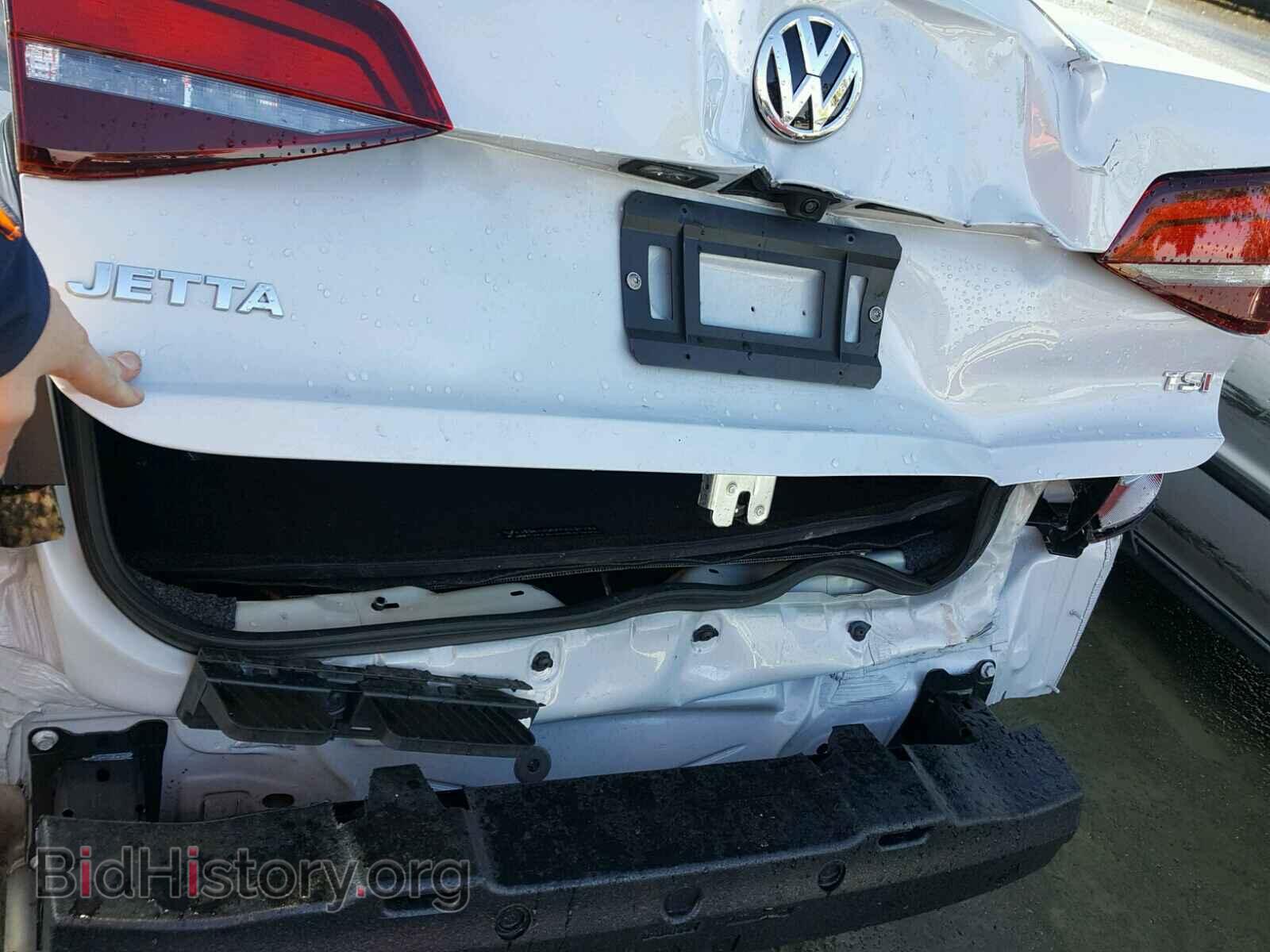 2017 VOLKSWAGEN JETTA - VIN: 3VW2B7AJ5HM403805 - Фото 9