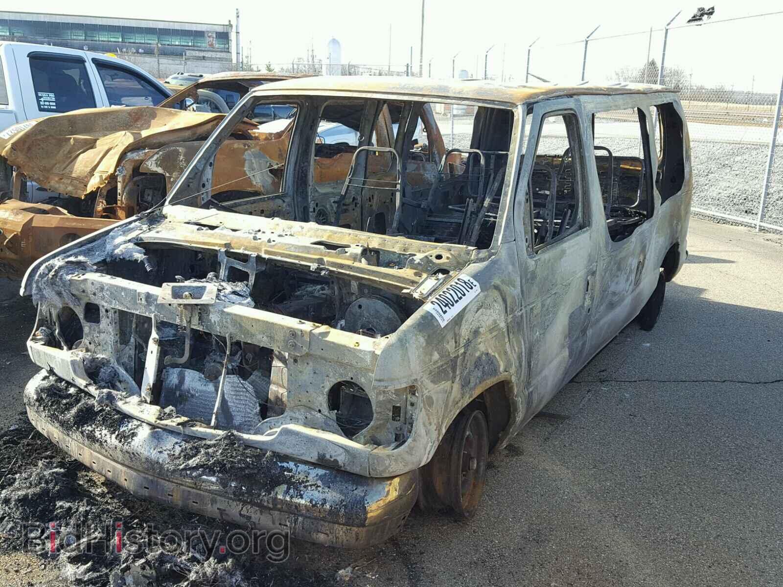 1996 FORD ECONOLINE - VIN: 1FDEE14Y3THA78075 - Фото 2