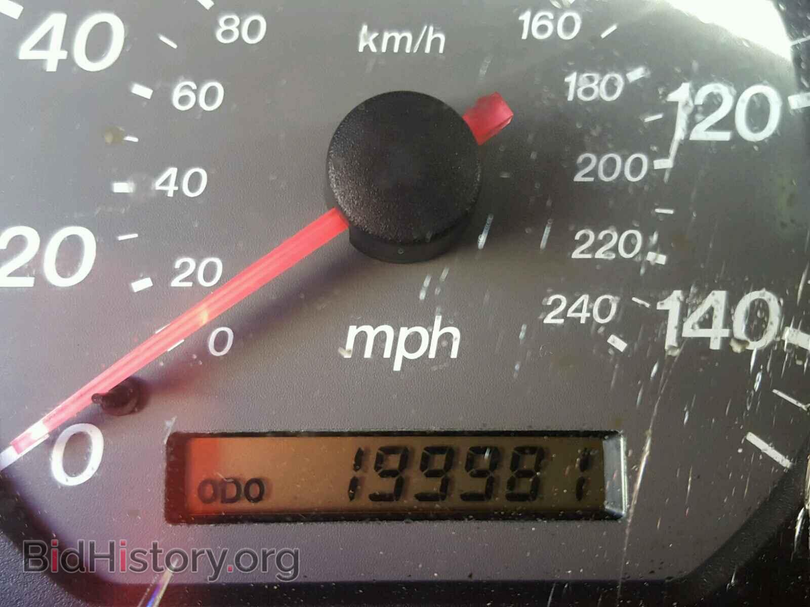 2000 MAZDA 626 - VIN: 1YVGF22C6Y5161235 - Фото 8