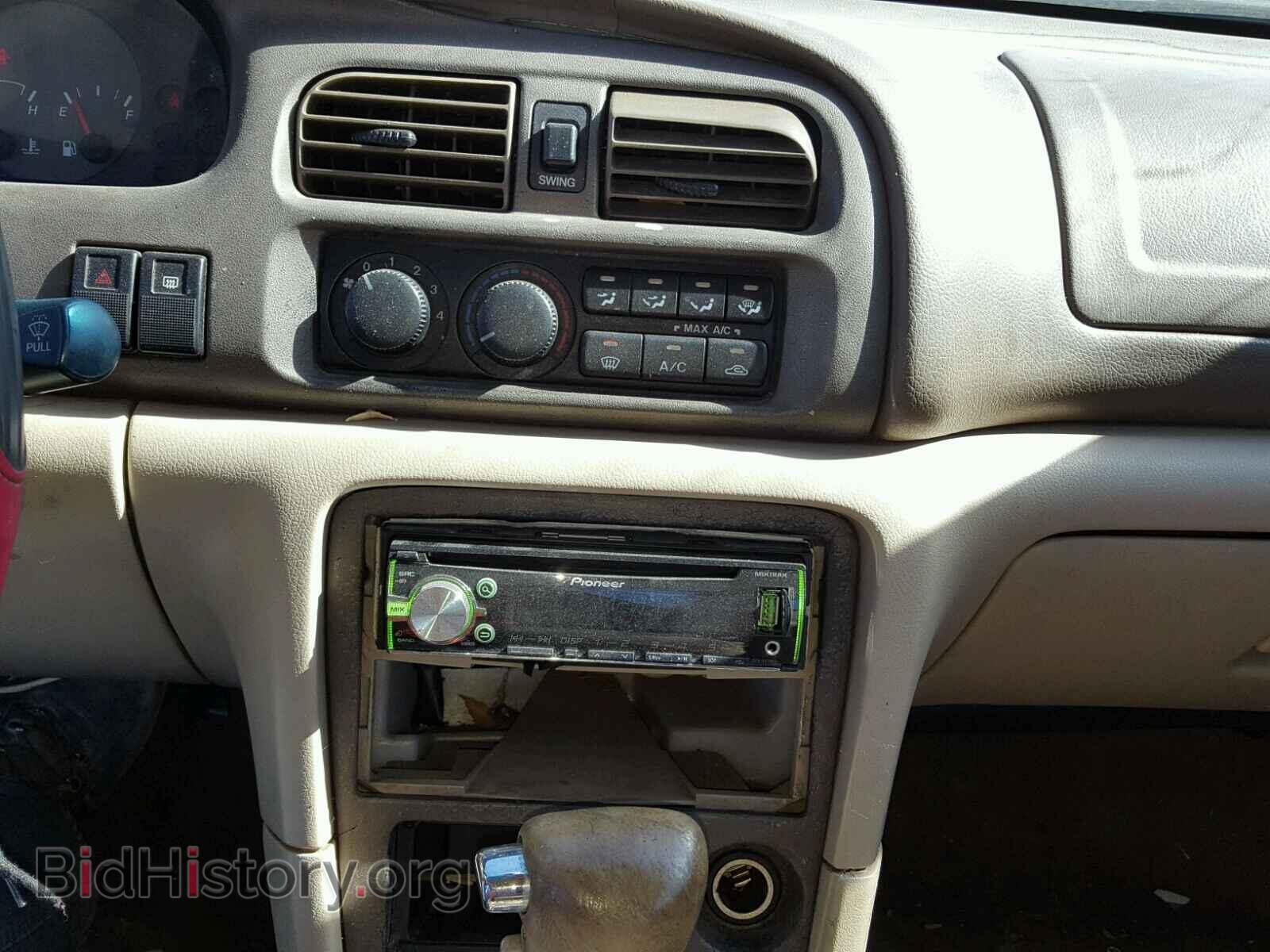 2000 MAZDA 626 - VIN: 1YVGF22C4Y5164151 - Фото 9