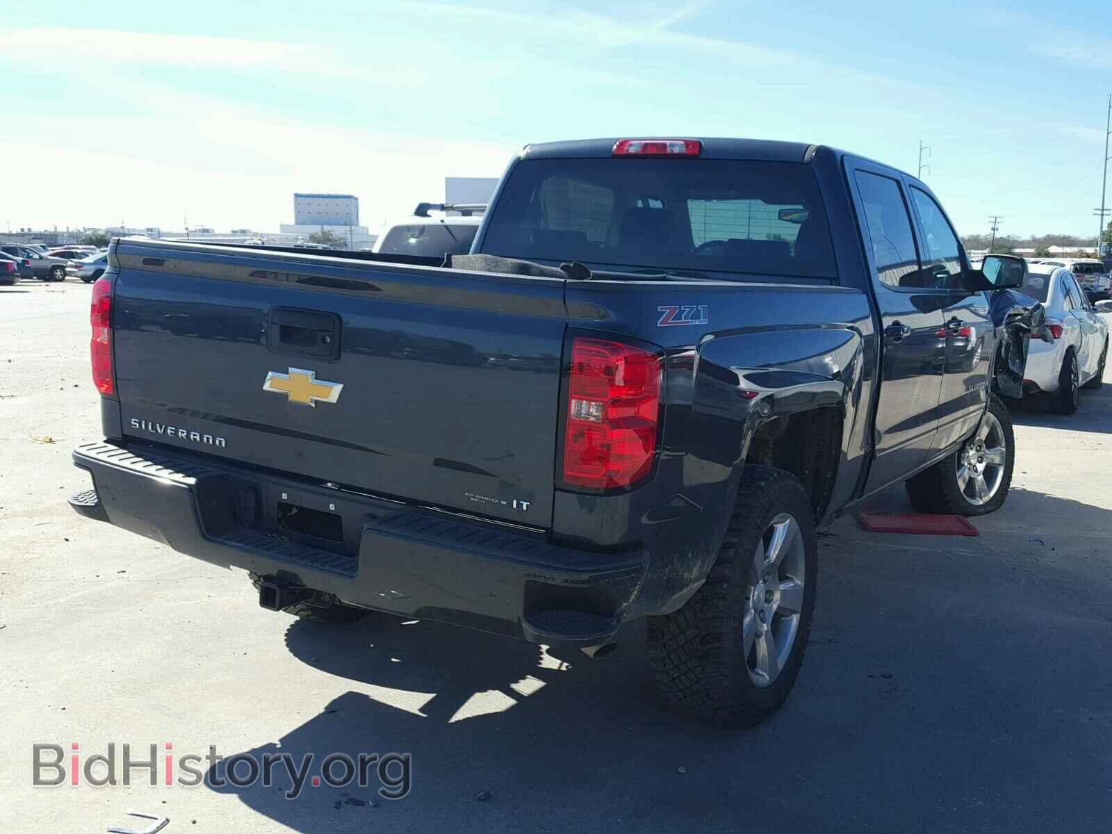 2017 CHEVROLET SILVERADO - VIN: 3GCUKREC9HG280141 - Фото 4