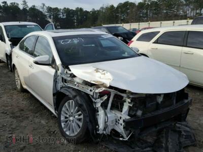 2013 Toyota AVALON Avalon HYB, белый — VIN 4T1BD1EBXDU016259, Copart