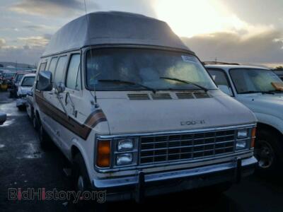 1984 Dodge RAM VAN RAM Van B2, светло-коричневый — VIN 2B6HB23T7EK224780, Copart