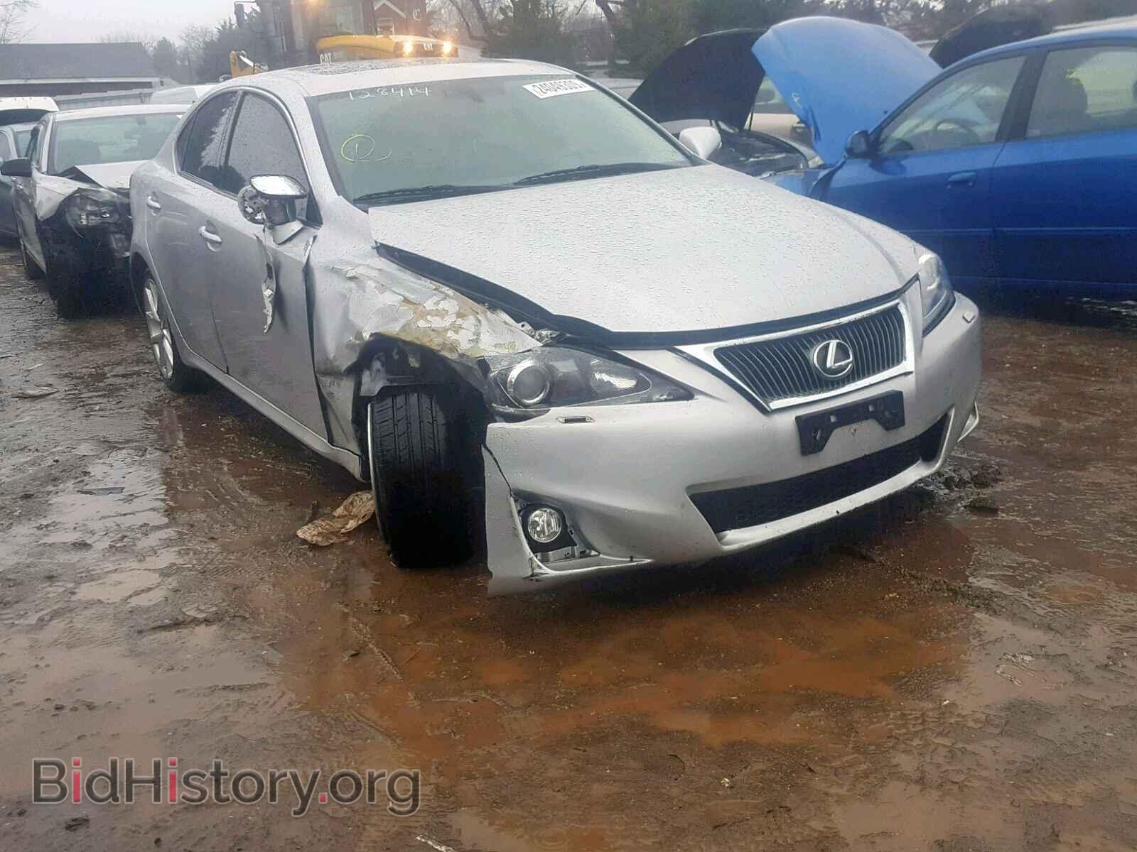 Фотография JTHCE5C28B5000258 - LEXUS IS 2011