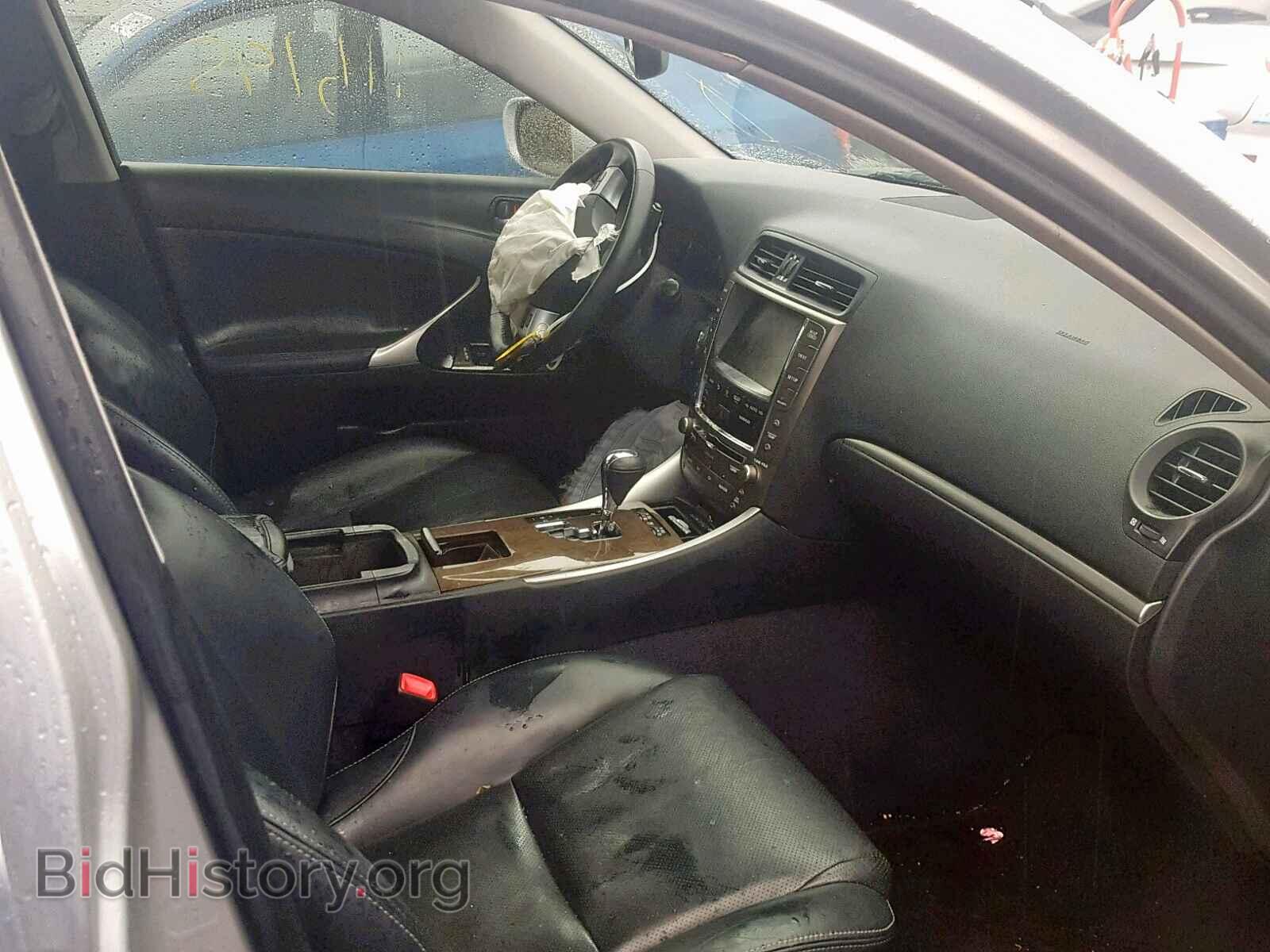 2011 LEXUS IS - VIN: JTHCE5C28B5000258 - Фото 5