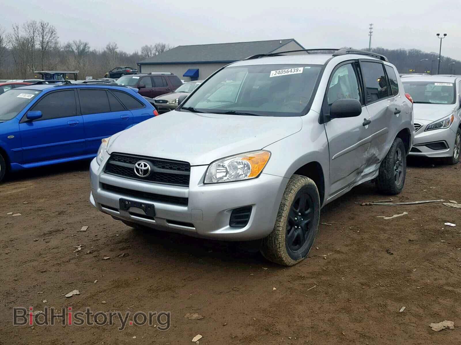 2011 TOYOTA RAV4 - VIN: 2T3BF4DV1BW120201 - Фото 2