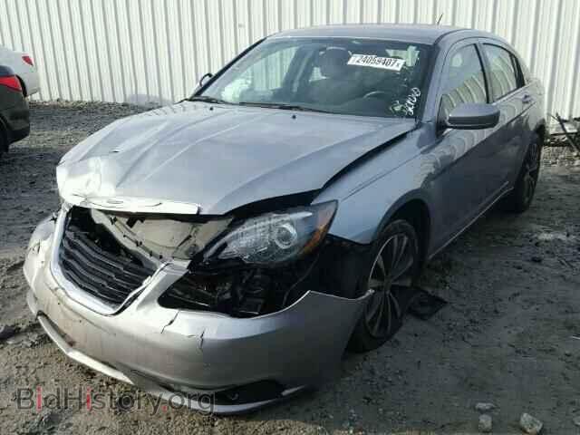 2013 CHRYSLER 200 - VIN: 1C3CCBBG3DN744764 - Фото 2