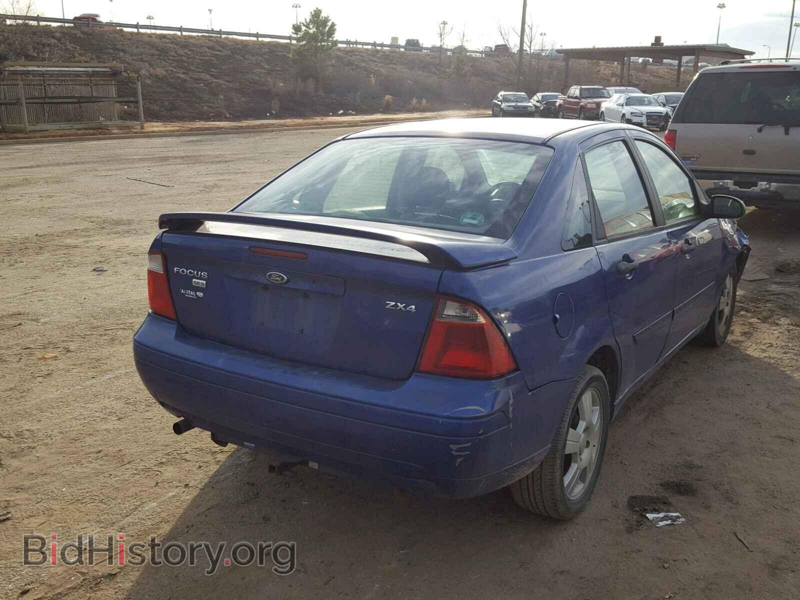 2005 FORD FOCUS - VIN: 1FAHP34N45W176193 - Фото 4