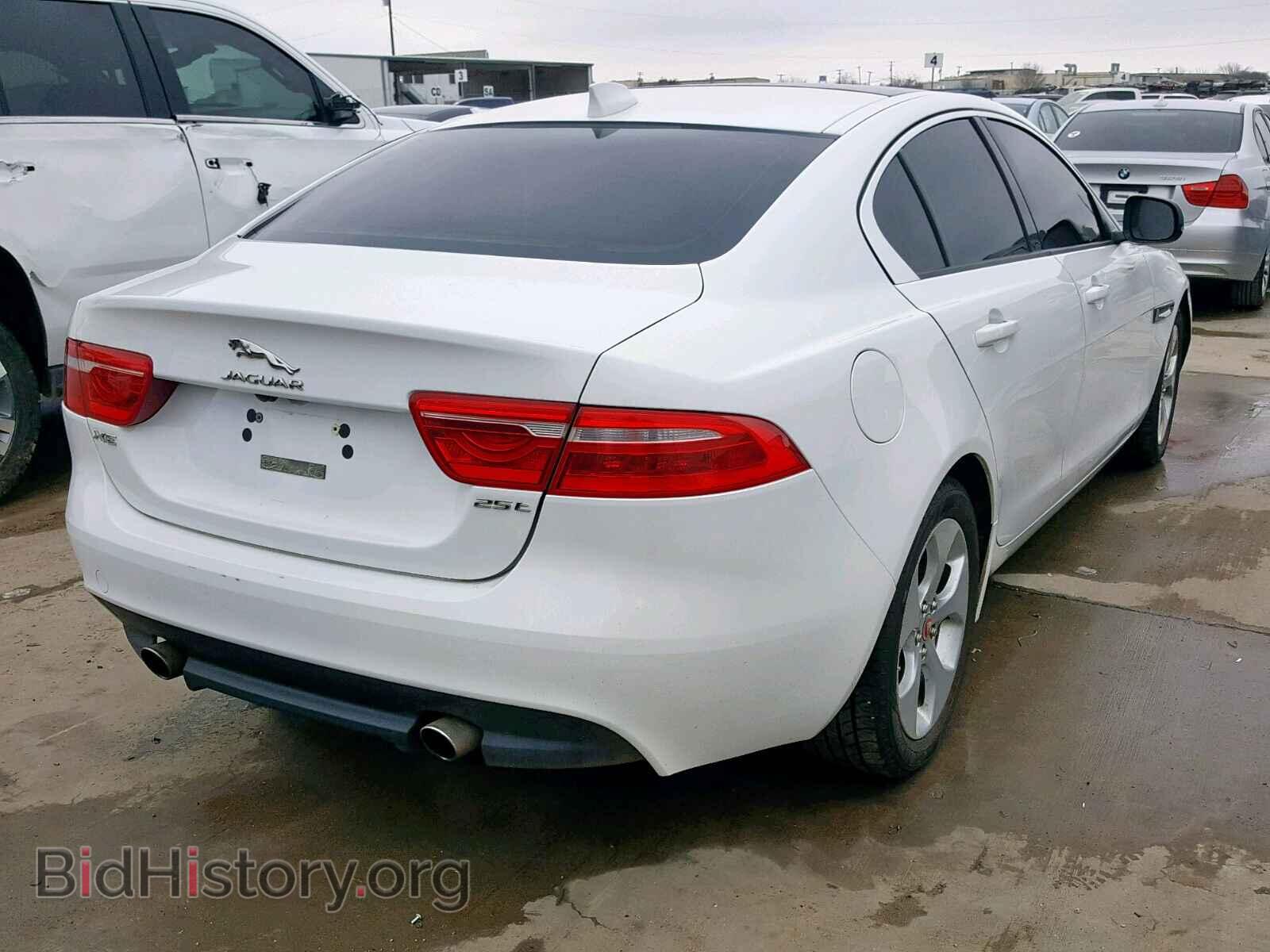 2017 JAGUAR XE - VIN: SAJAR4BG0HA978338 - Фото 4