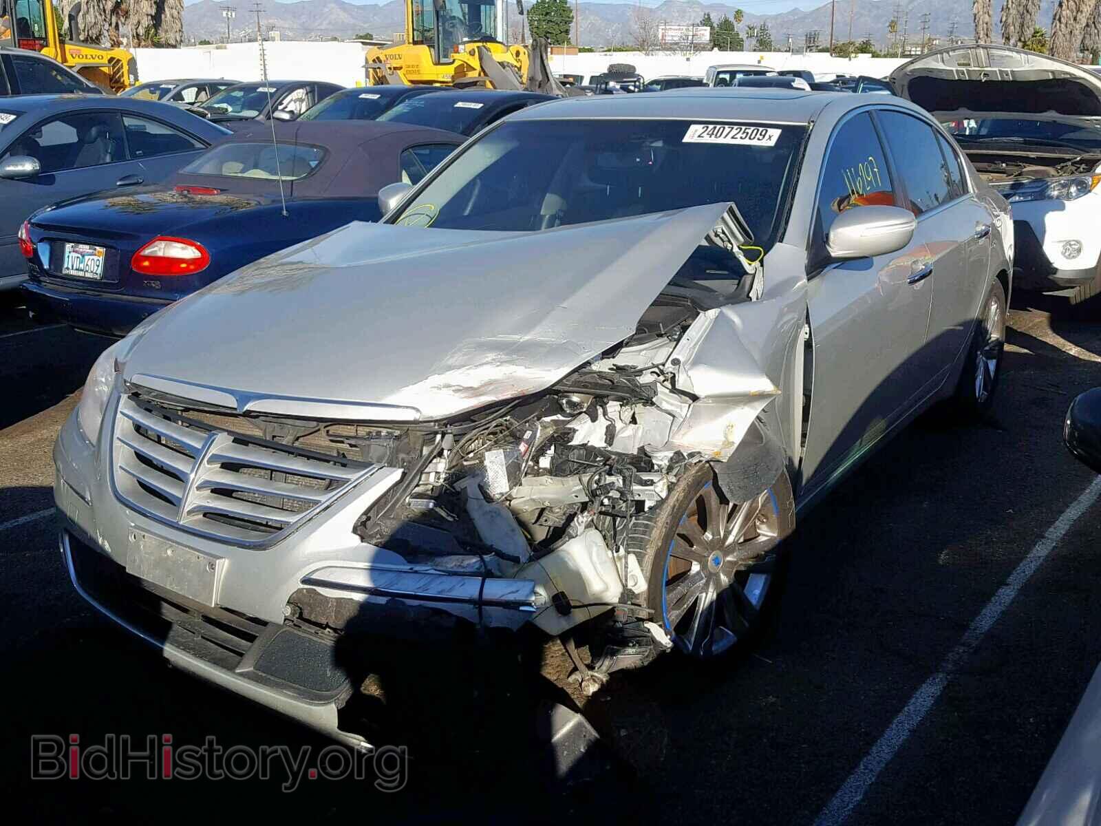 2011 HYUNDAI GENESIS - VIN: KMHGC4DE7BU142257 - Фото 2