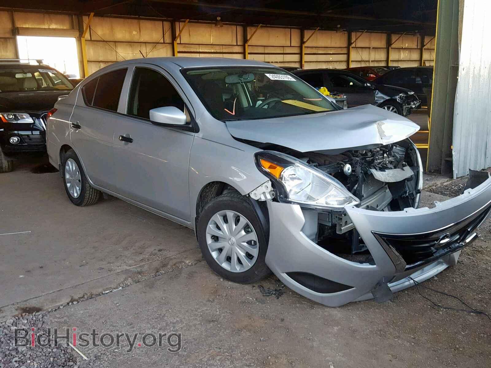 Photo  - NISSAN VERSA 2017