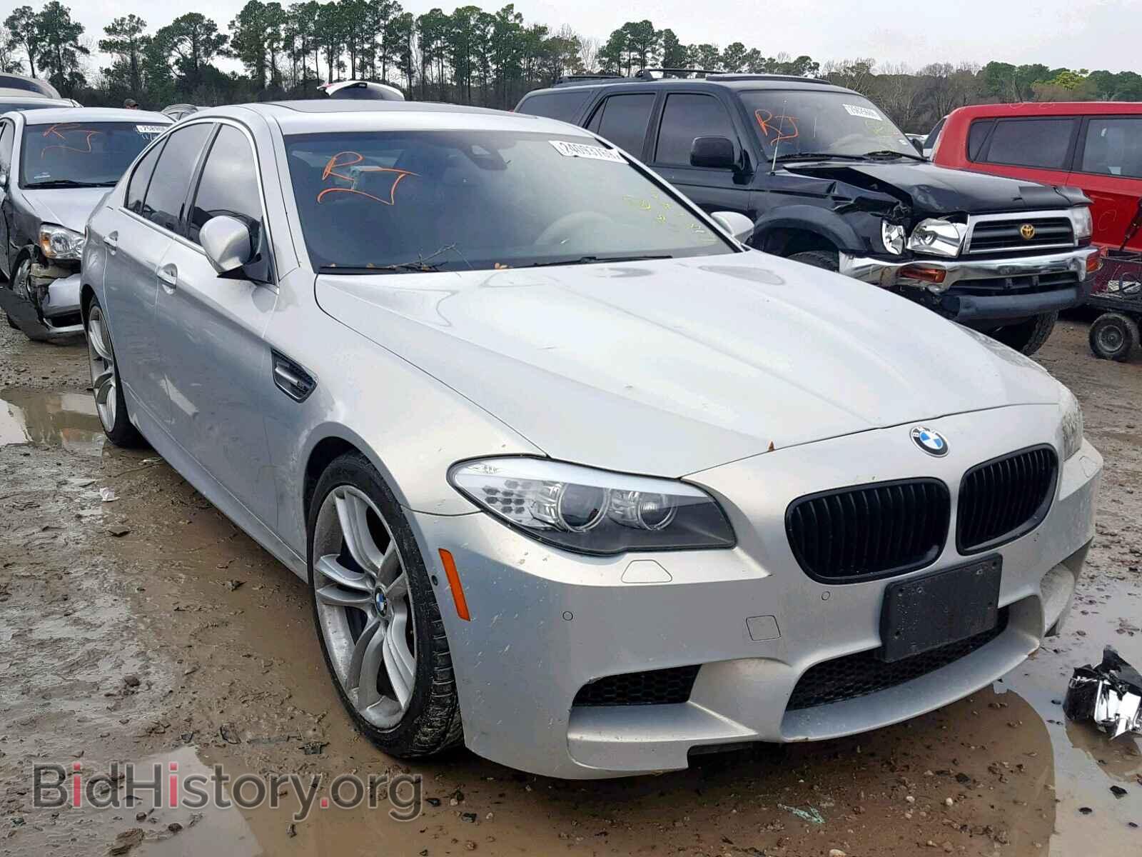 Фотография WBSFV9C5XDD097030 - BMW M5 2013