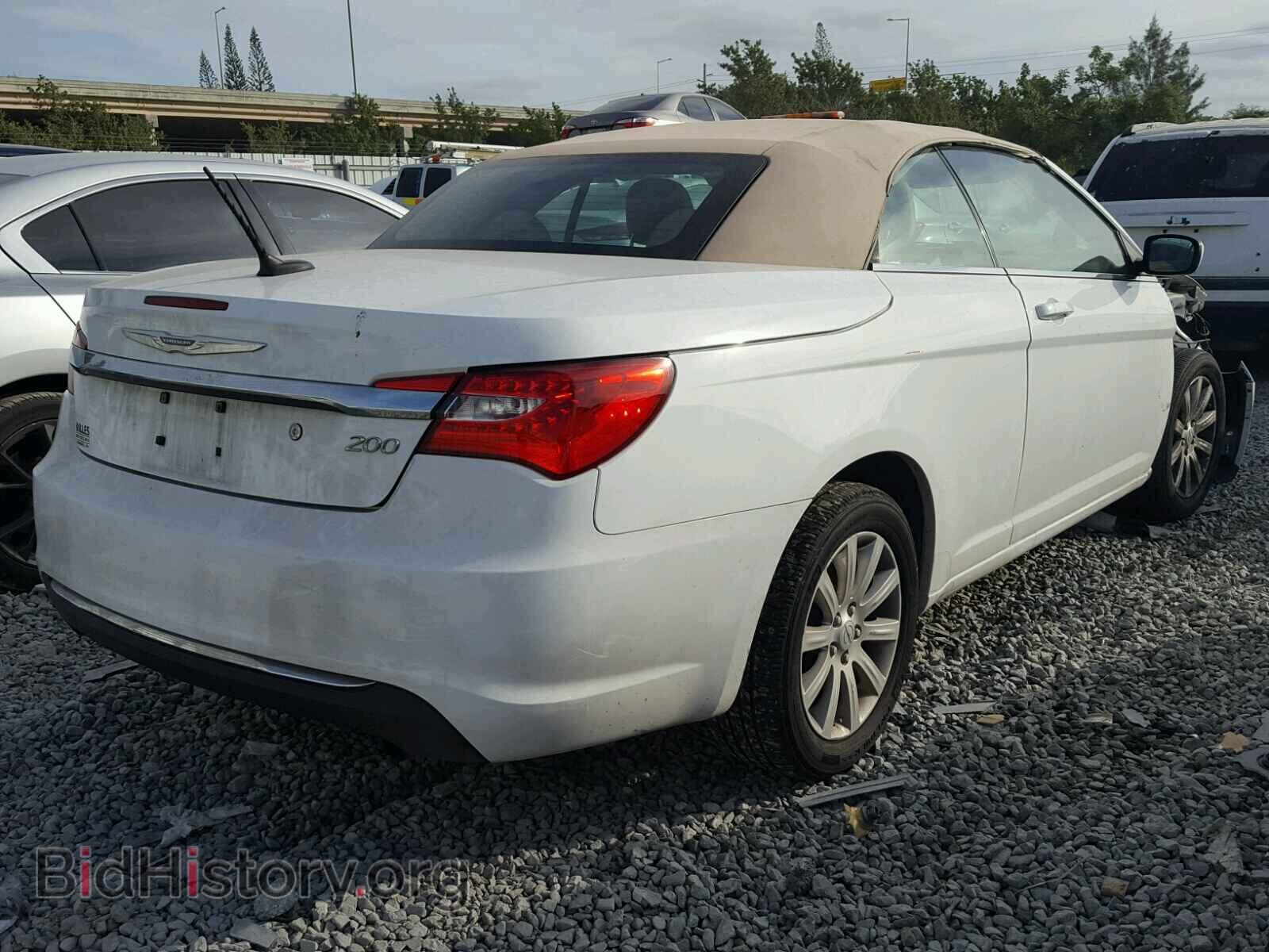 2011 CHRYSLER 200 - VIN: 1C3BC2EB8BN604220 - Фото 4