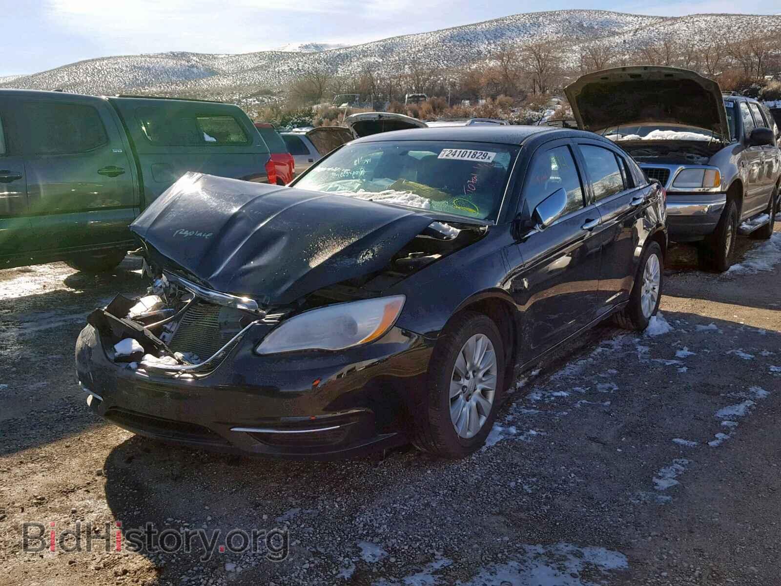 2014 CHRYSLER 200 - VIN: 1C3CCBAB1EN141030 - Фото 2