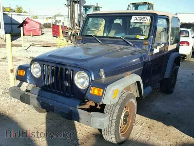 2000 JEEP WRANGLER - VIN: 1J4FA29P4YP718330 - Photo 2