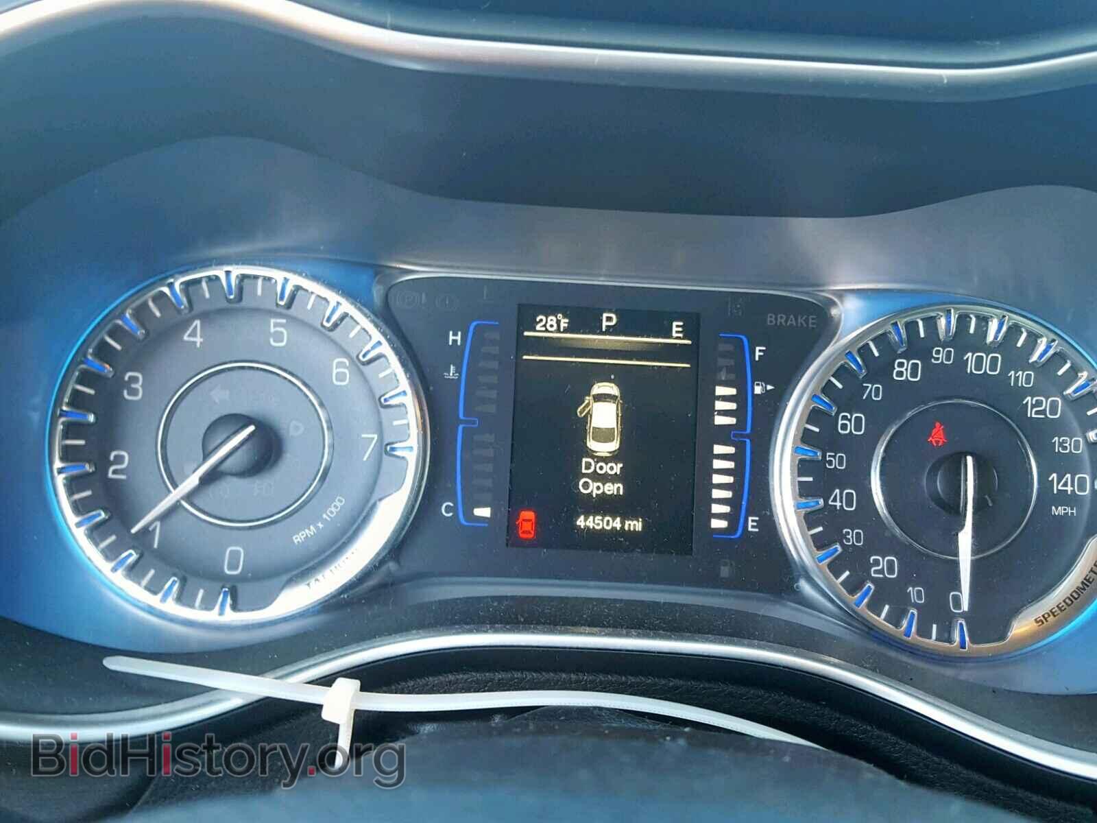 2015 CHRYSLER 200 - VIN: 1C3CCCAB2FN651586 - Photo 8