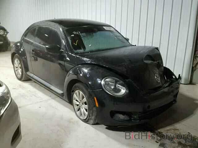 Photo 3VWFP7AT2EM628960 - VOLKSWAGEN BEETLE 2014