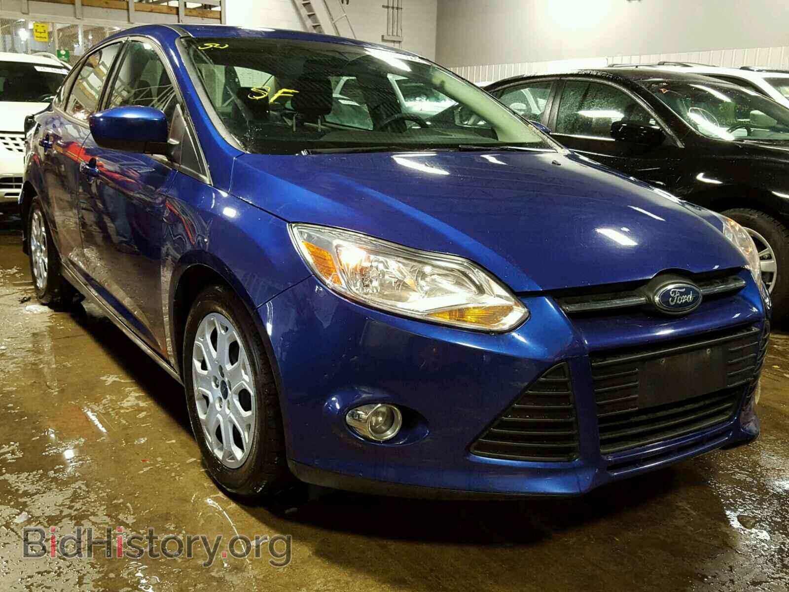 Photo 1FAHP3F21CL257542 - FORD FOCUS 2012