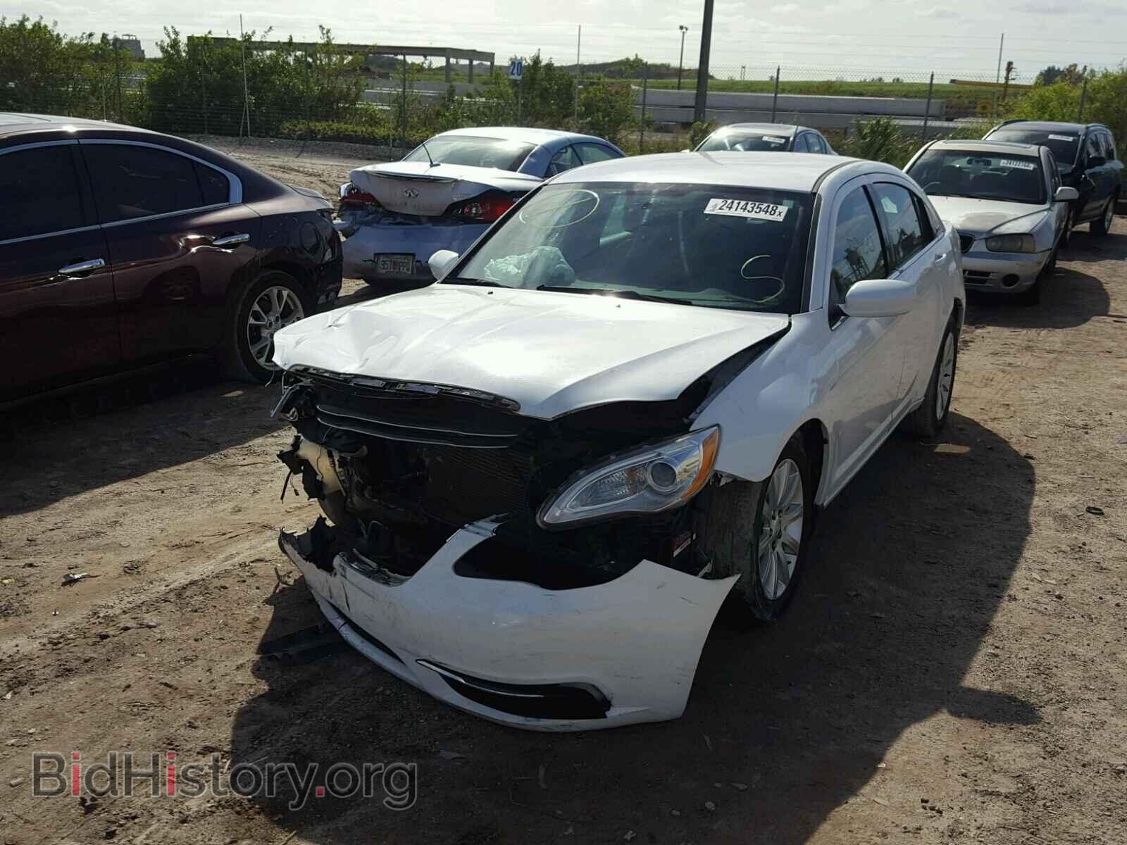 2014 CHRYSLER 200 - VIN: 1C3CCBBG9EN106598 - Фото 2