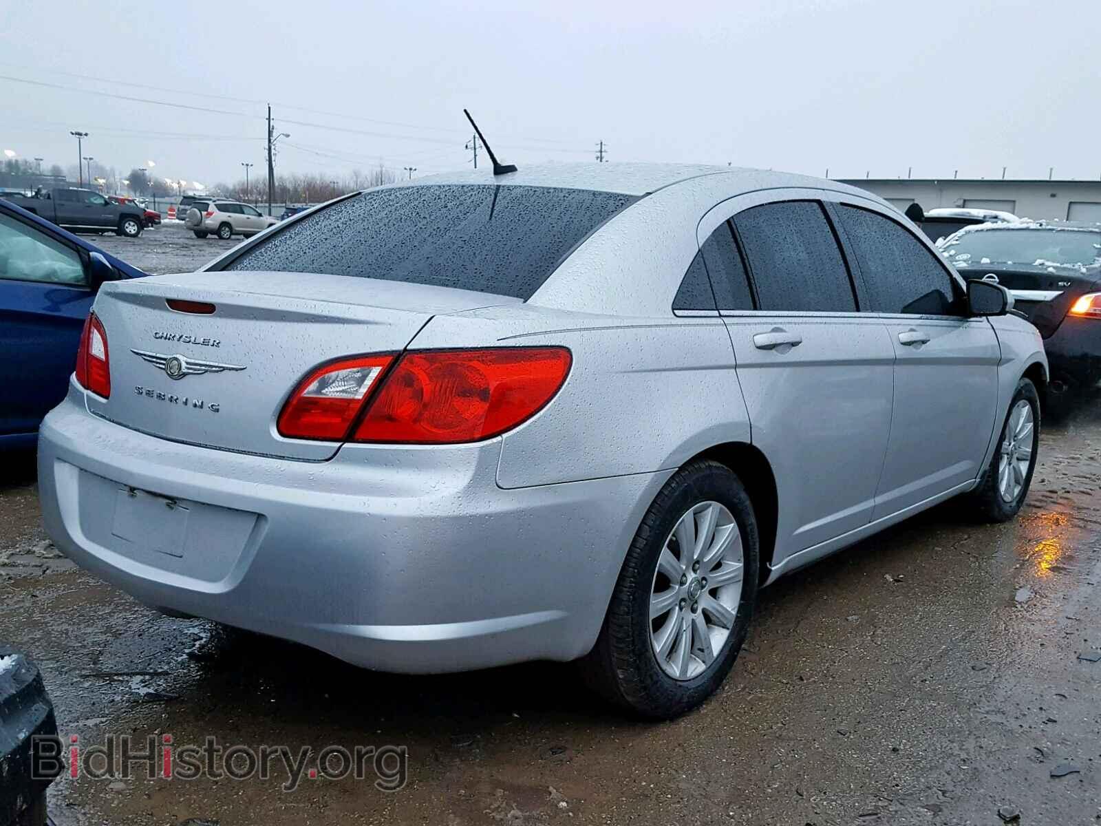 2010 CHRYSLER SEBRING - VIN: 1C3CC5FB9AN108426 - Фото 4