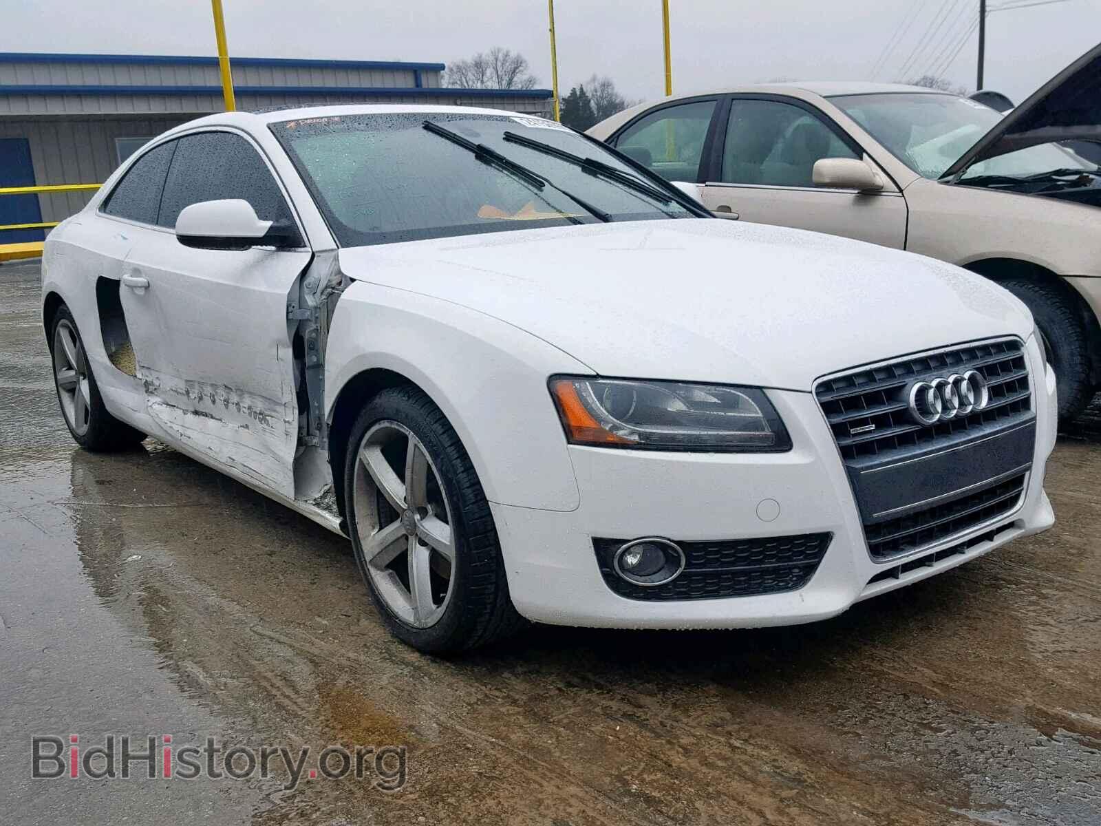 Фотография WAULFAFR1AA045268 - AUDI A5 PREMIUM 2010
