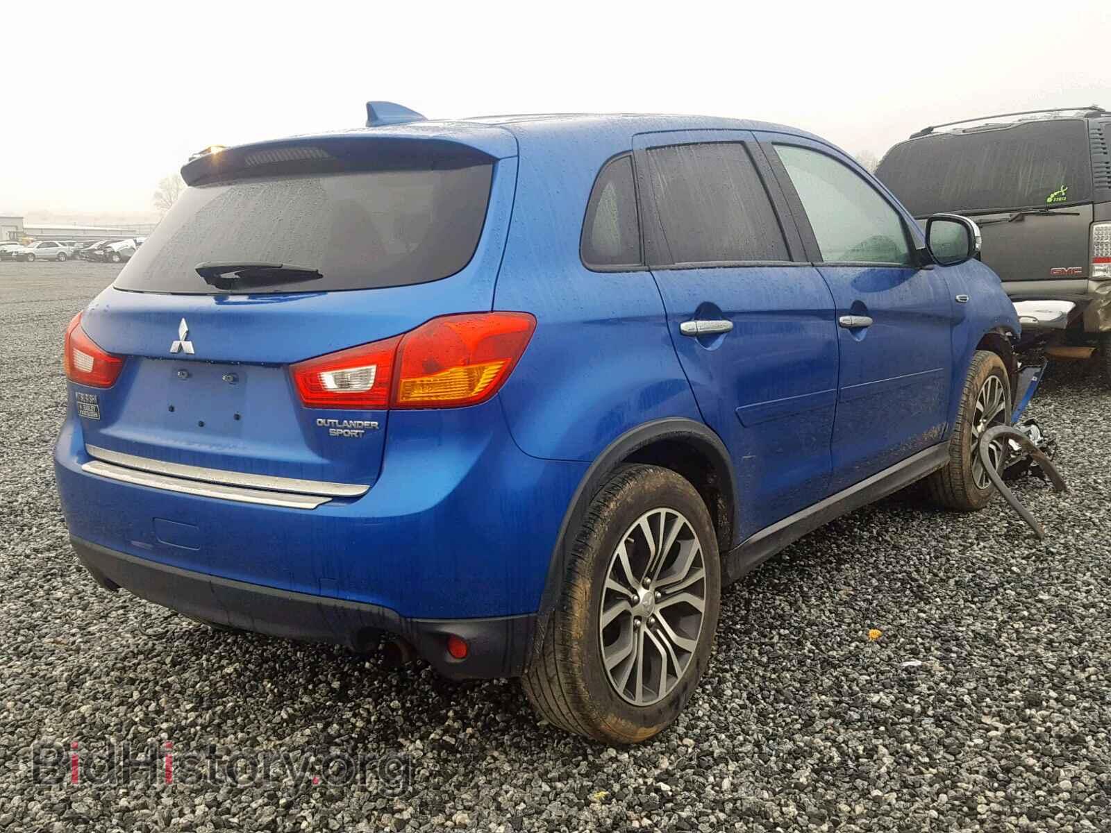 2017 MITSUBISHI OUTLANDER - VIN: JA4AP3AU0HZ015960 - Фото 4