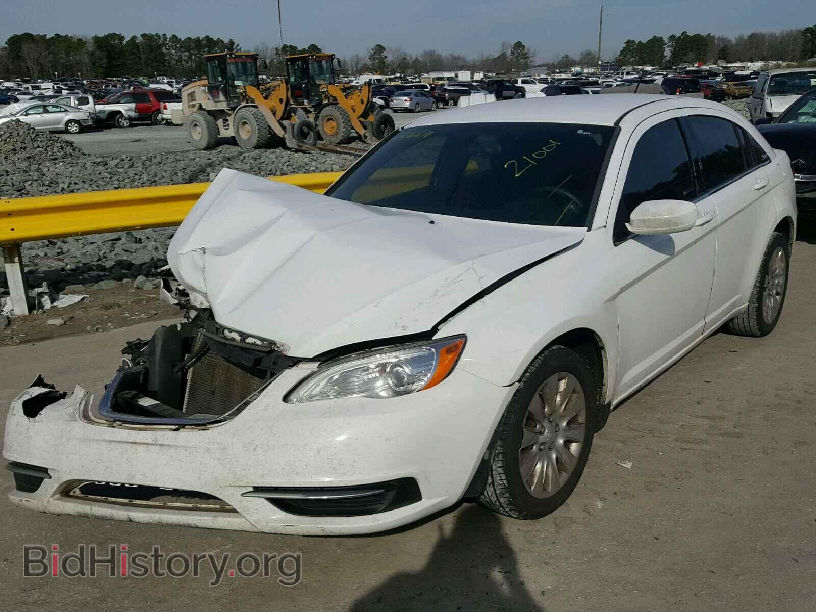 2012 CHRYSLER 200 - VIN: 1C3CCBAB1CN222963 - Фото 2