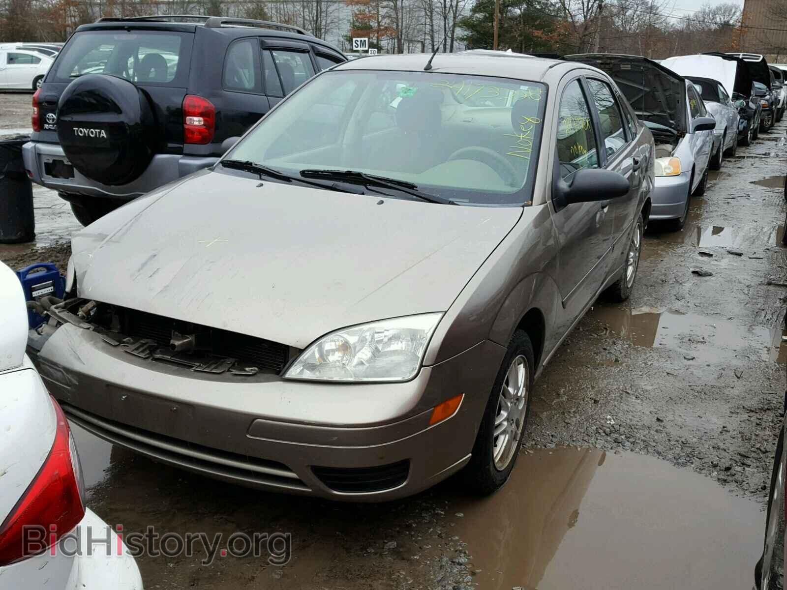 2005 FORD FOCUS - VIN: 1FAFP34N15W185778 - Фото 2