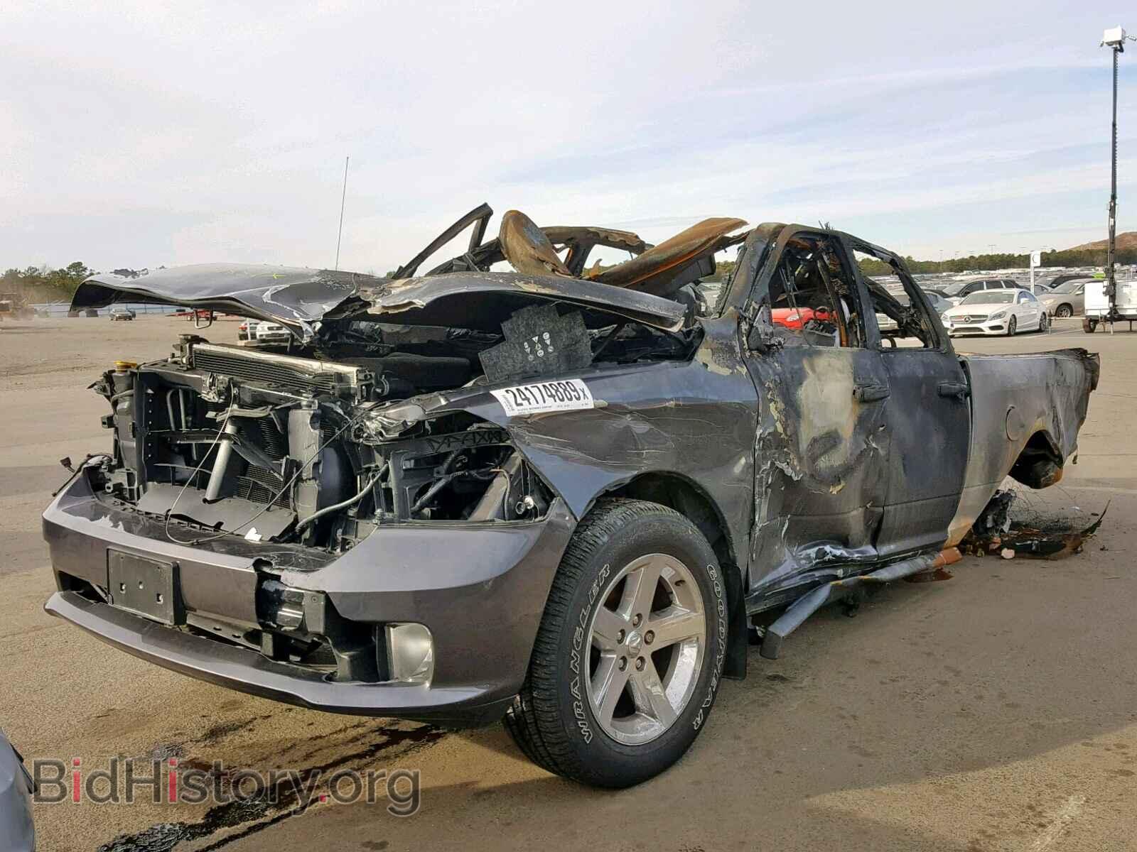 2018 RAM 1500 ST - VIN: 1C6RR7FG7JS200025 - Фото 2