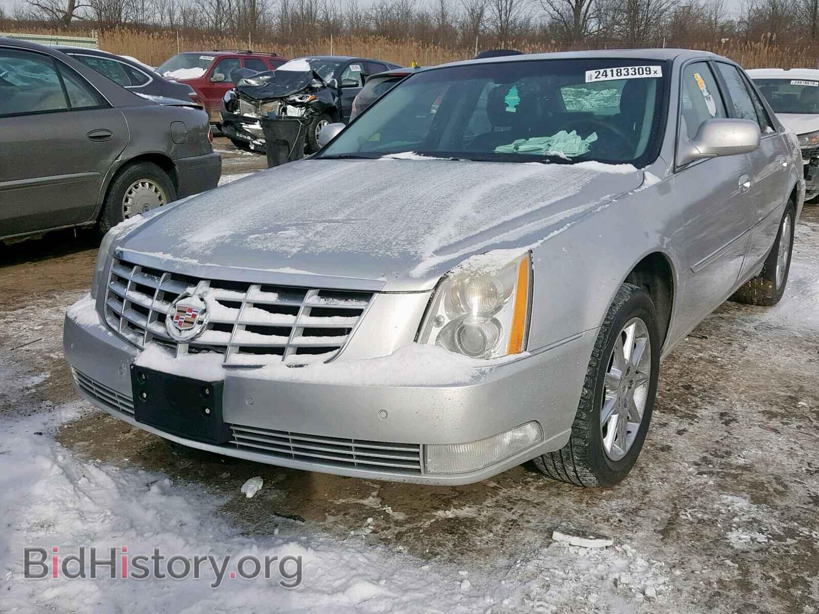 2011 CADILLAC DTS - VIN: 1G6KD5E63BU134166 - Фото 2