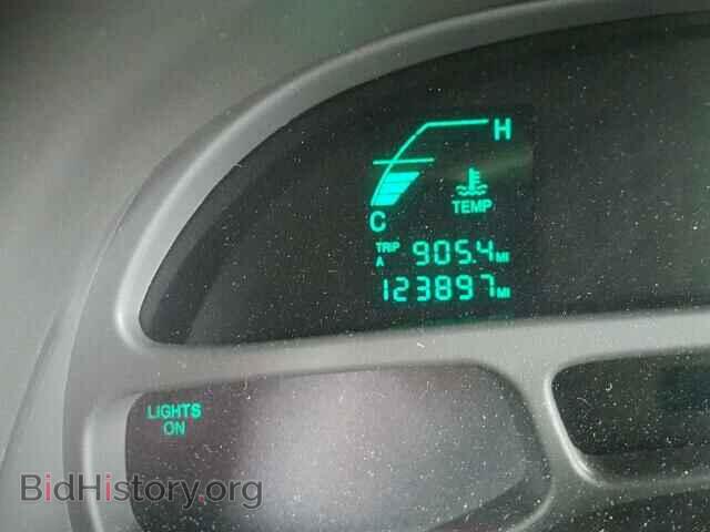 2005 CADILLAC DEVILLE - VIN: 1G6KD54Y05U121124 - Photo 8