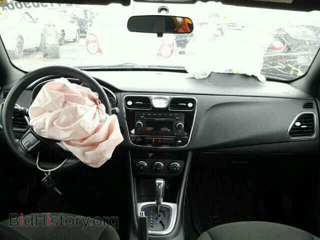 2012 CHRYSLER 200 - VIN: 1C3CCBAB7CN105100 - Фото 9