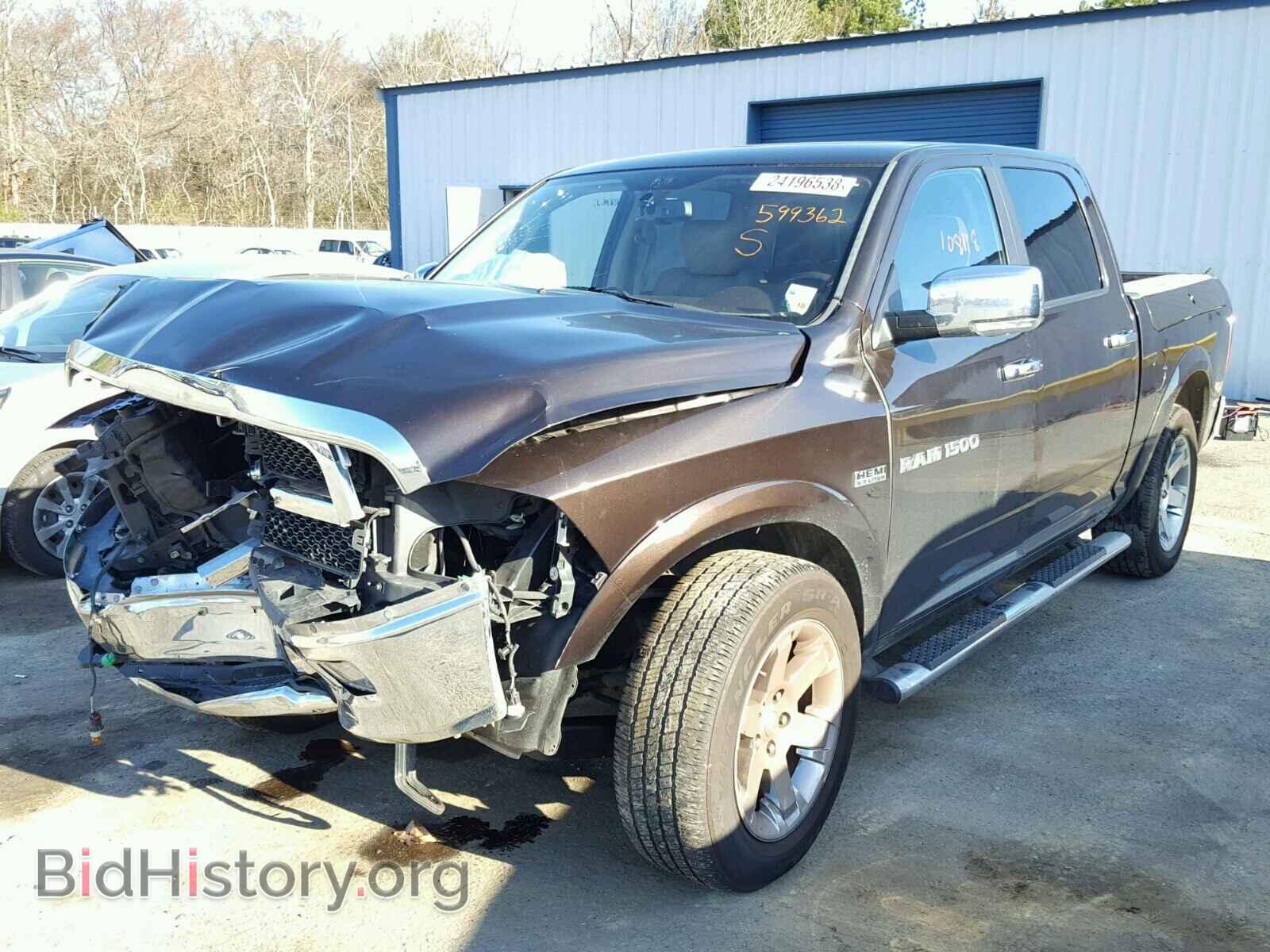 2011 DODGE RAM 1500 - VIN: 1D7RB1CT9BS599362 - Фото 2